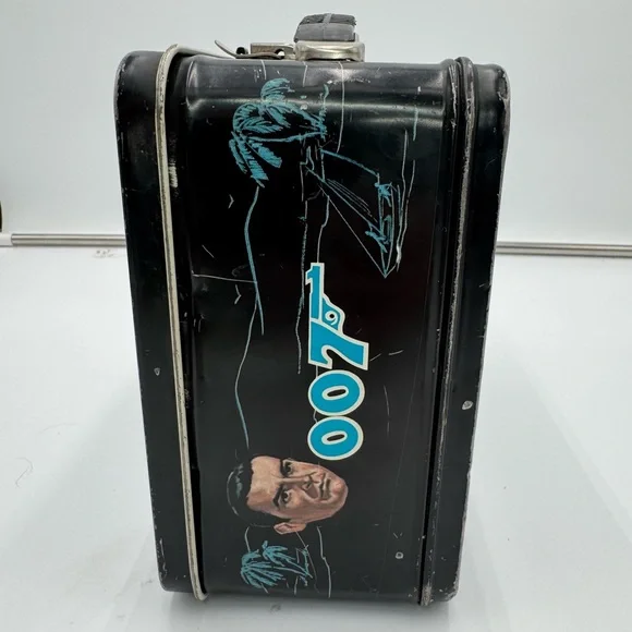 RARE VINTAGE 1966 JAMES BOND 007 LUNCHBOX ONLY NO THERMOS
